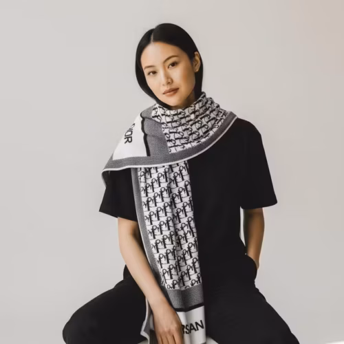 004f4659-a31e-4365-b129-952e0950c407 Christian Dior Basic Unisex Stole