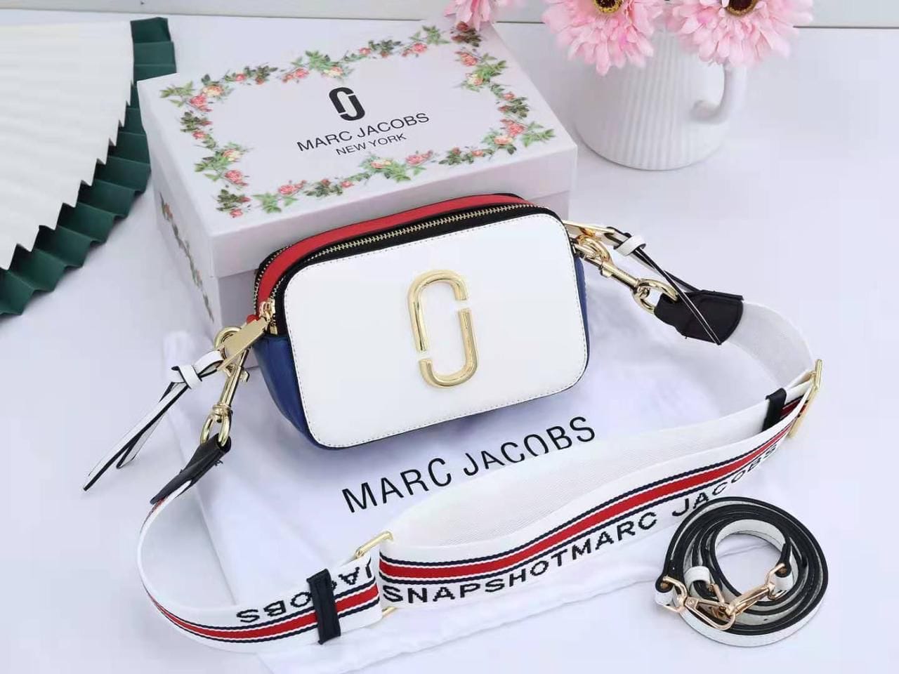 WhatsApp Image 2022-11-22 at 19.44.46 (1) Marc Jacobs White The Snap Shot Camera Sling Bag (With Box)