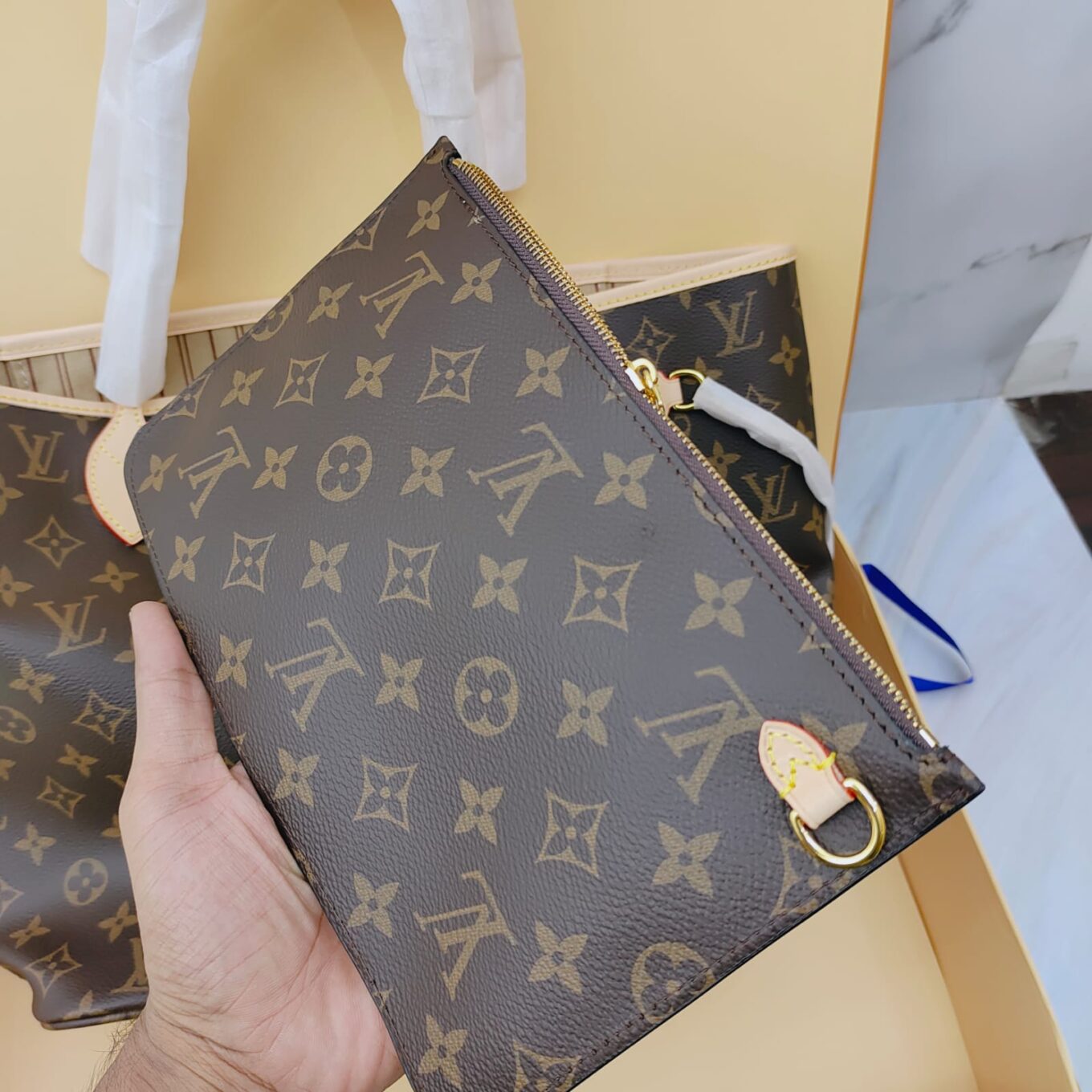 WhatsApp Image 2023-10-19 at 15.32.56_0842c09a Louis Vuitton Neverfull Beige Interior Premium Tote Bag (With Double Box)