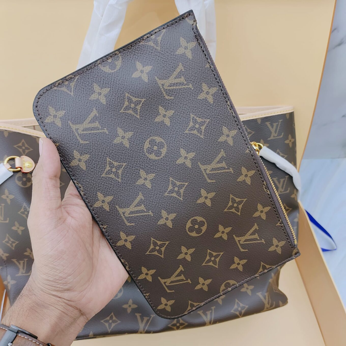 WhatsApp Image 2023-10-19 at 15.32.56_3b7c5ea2 Louis Vuitton Neverfull Beige Interior Premium Tote Bag (With Double Box)