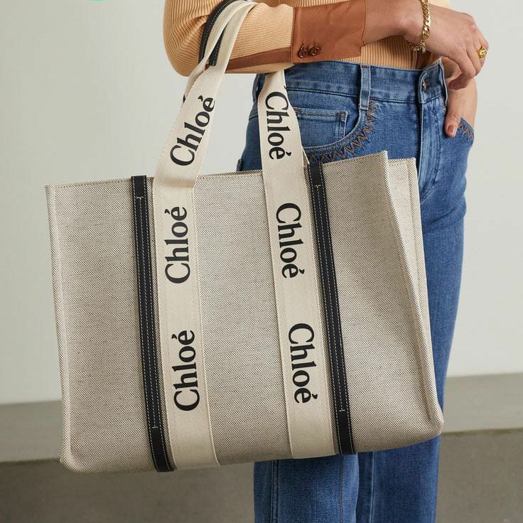 WhatsApp Image 2023-11-15 at 17.12.00_8338504f Chloe Woody Canvas Beige Black Large Tote