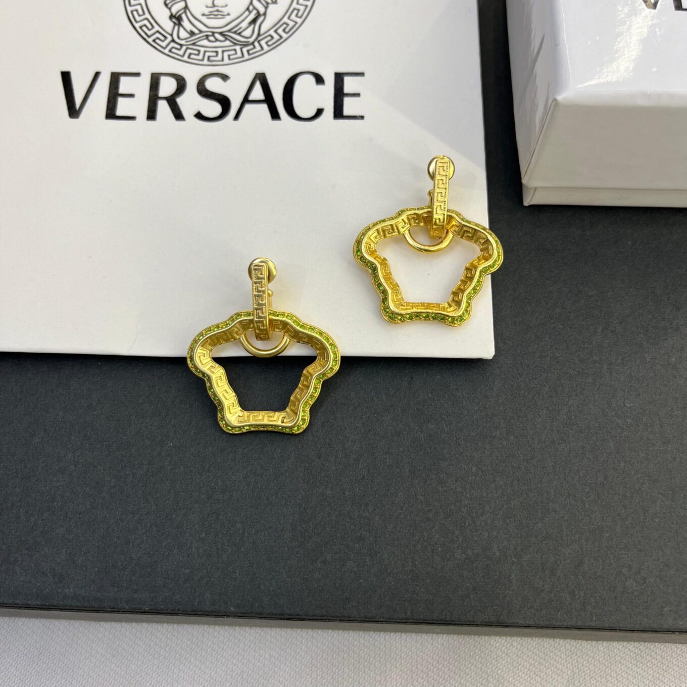 WhatsApp Image 2023-11-23 at 17.11.23_47147b87 Versace Medusa Curve Earring
