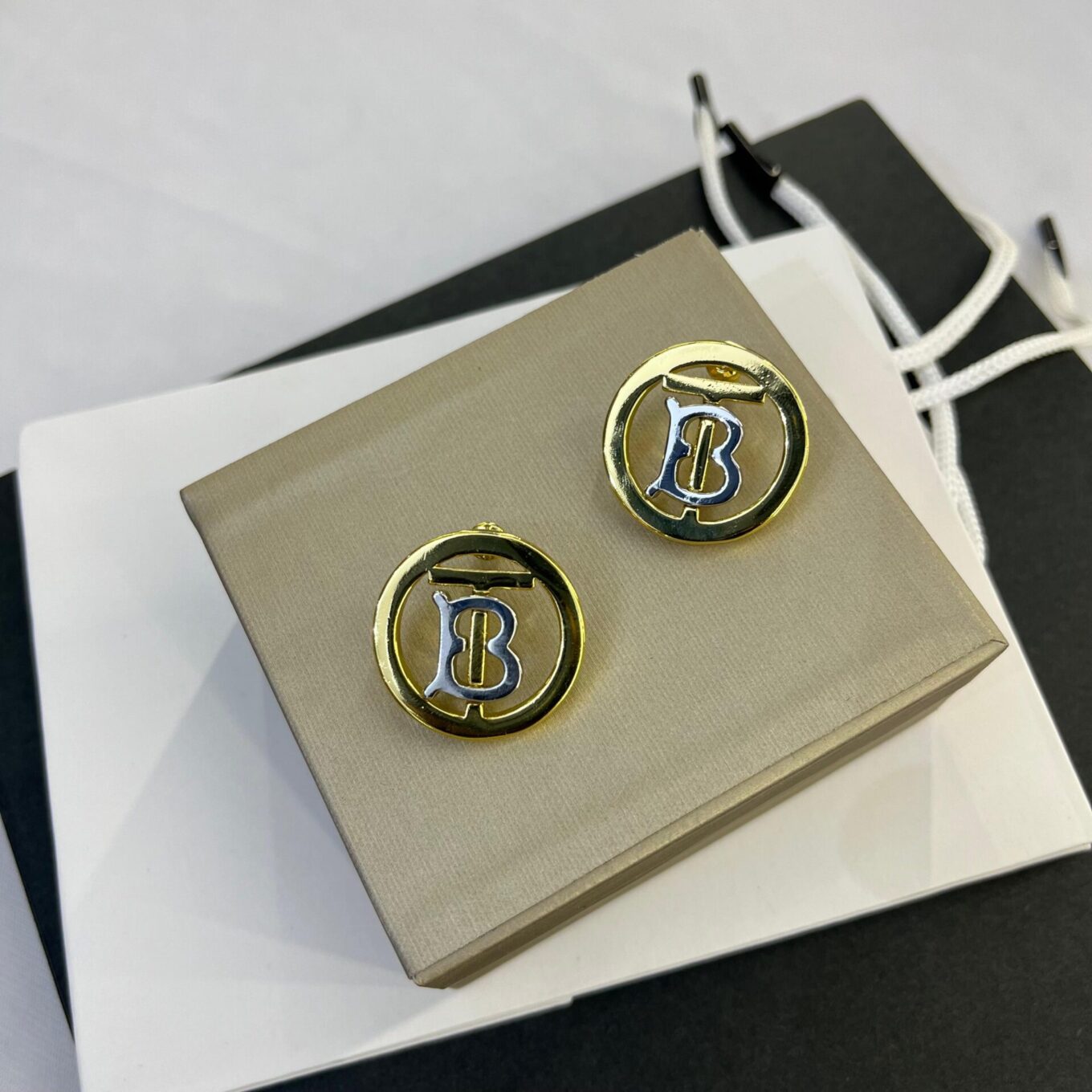 WhatsApp Image 2023-11-27 at 11.51.09_7f6e7f5d The Balenciaga Round Earring