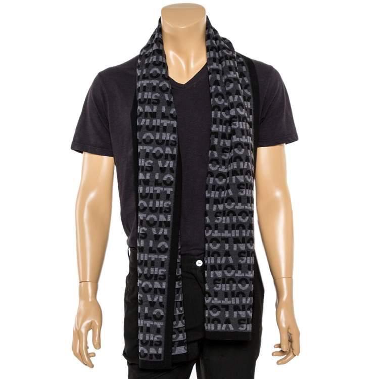 WhatsApp Image 2023-12-29 at 22.35.42_4850614d Louis Vuitton Grey Monogram Unisex Muffler