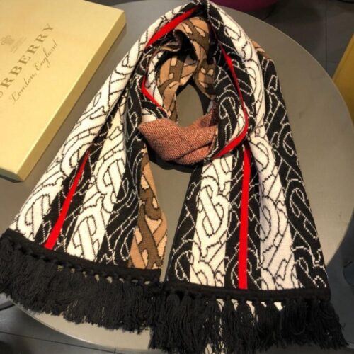 WhatsApp Image 2023-12-29 at 22.40.30_4ef973ce Burberry TB Monogram Unisex Warm Muffle