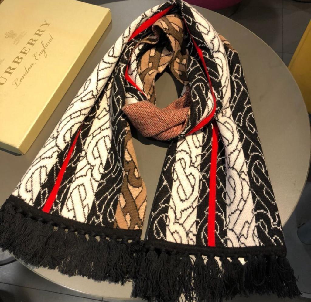 Burberry TB Monogram Unisex Warm Muffle