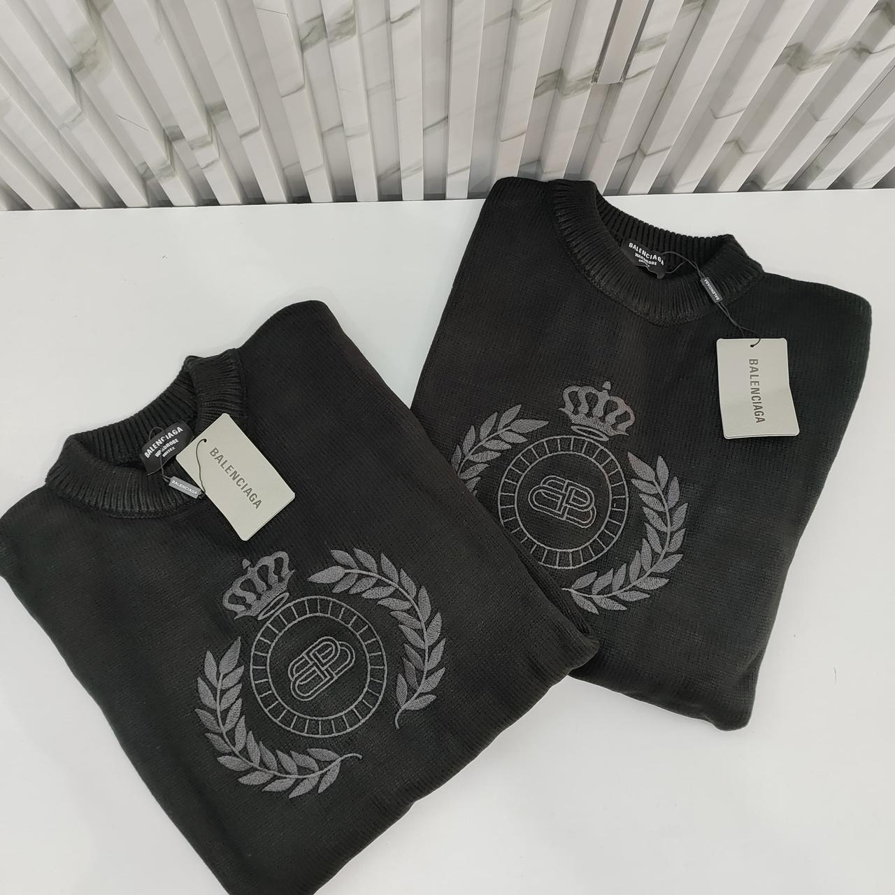 WhatsApp Image 2024-10-22 at 6.26.36 PM (1) Balenciaga BB Laurel Unisex Sweater