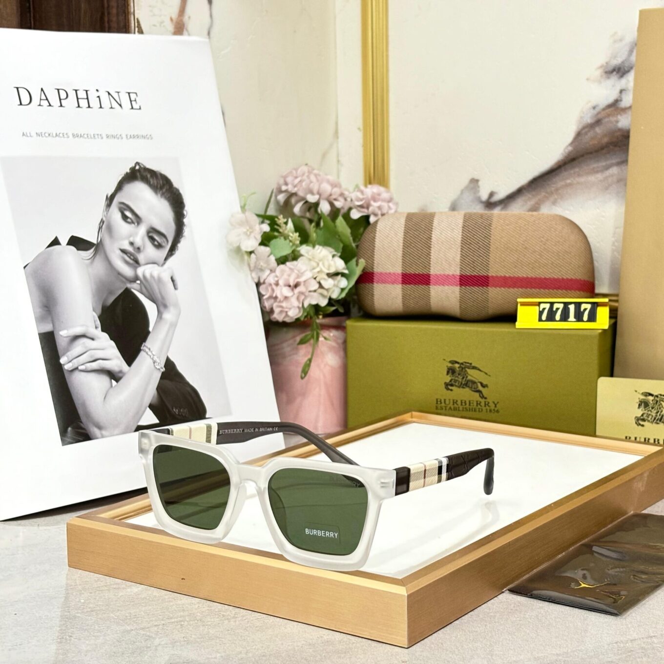 WhatsApp Image 2025-02-11 at 7.25.35 PM (1) Burberry Unisex Sunglass