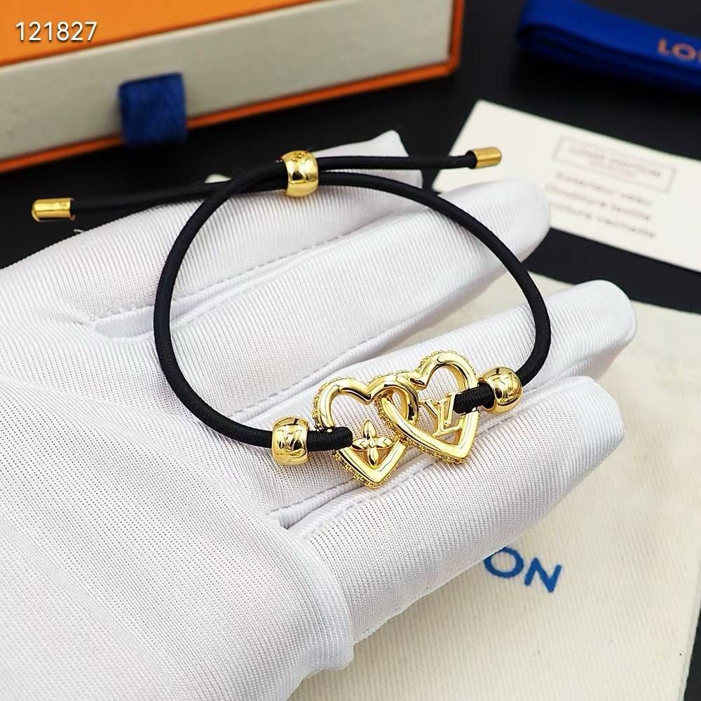 WhatsApp Image 2025-03-01 at 10.09.18 AM Louis Vuitton Fall In Love Bracelet