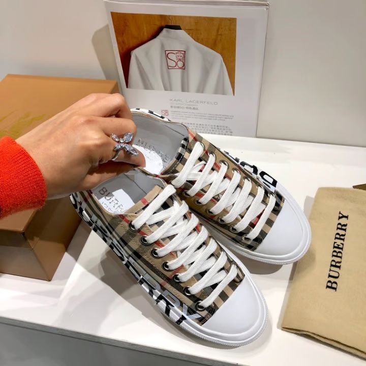Burberry Logo Vintage Cotton Unisex Sneaker