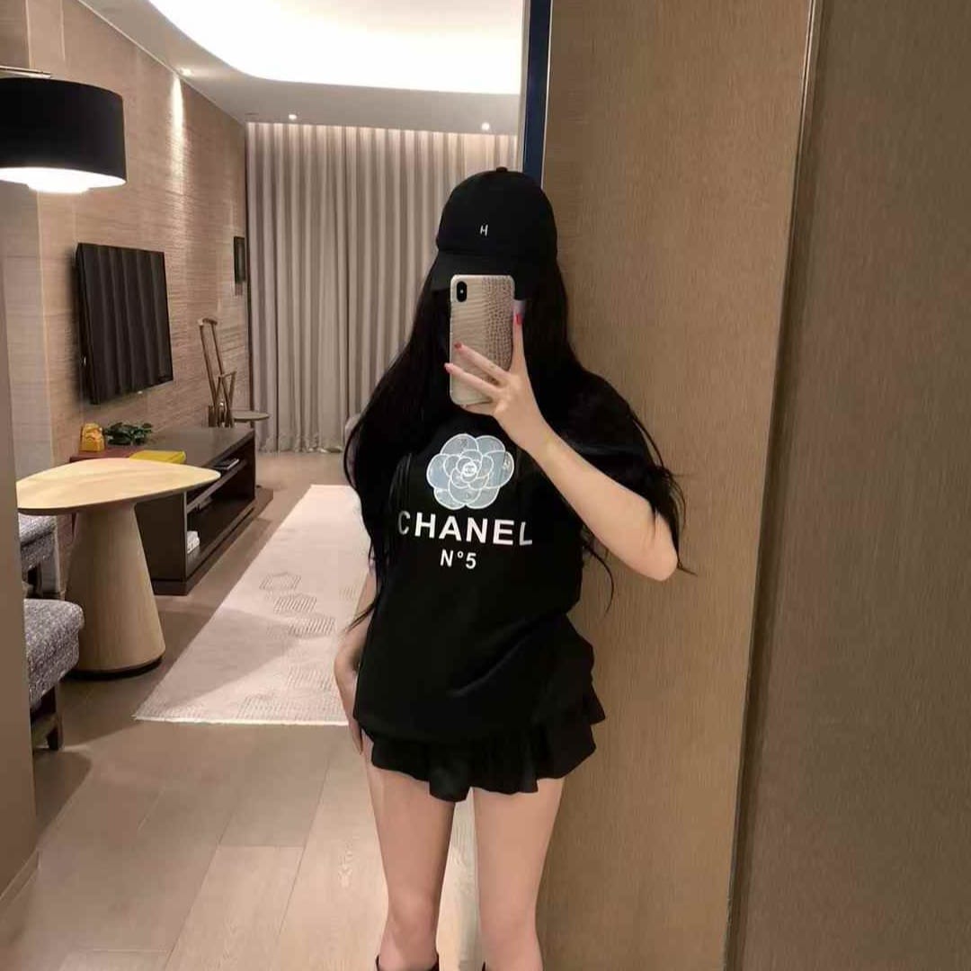 Chanel Flower Black Oversized T-shirt  For Women