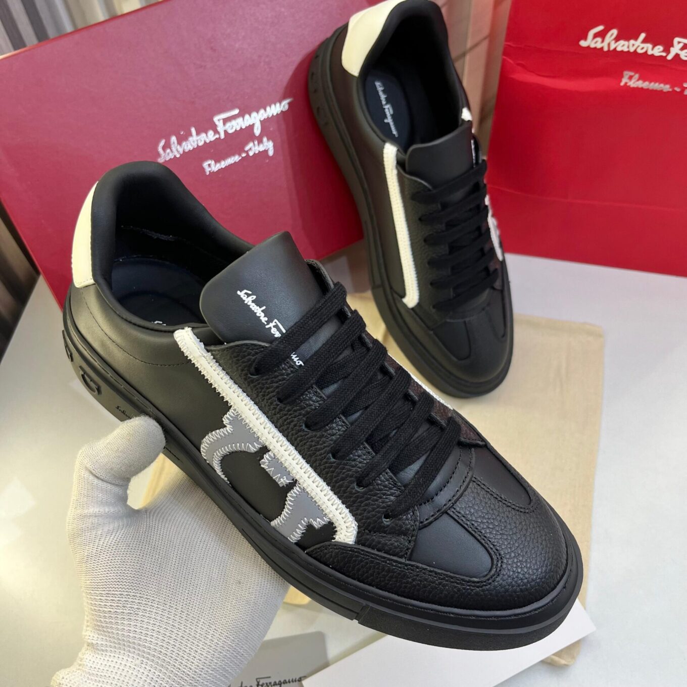 Salvatore Ferragamo Borg 5 Sneaker