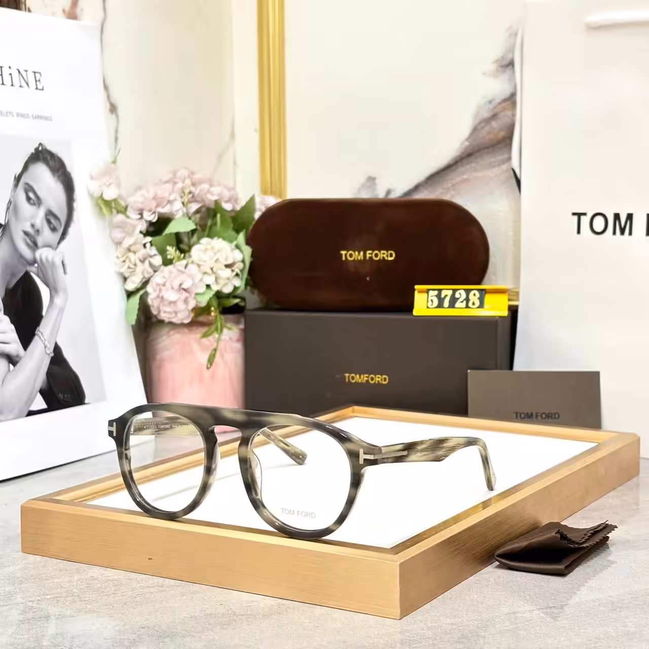 WhatsApp Image 2026-01-08 at 12.58.04 AM Tomford Round Unisex Eyeglass