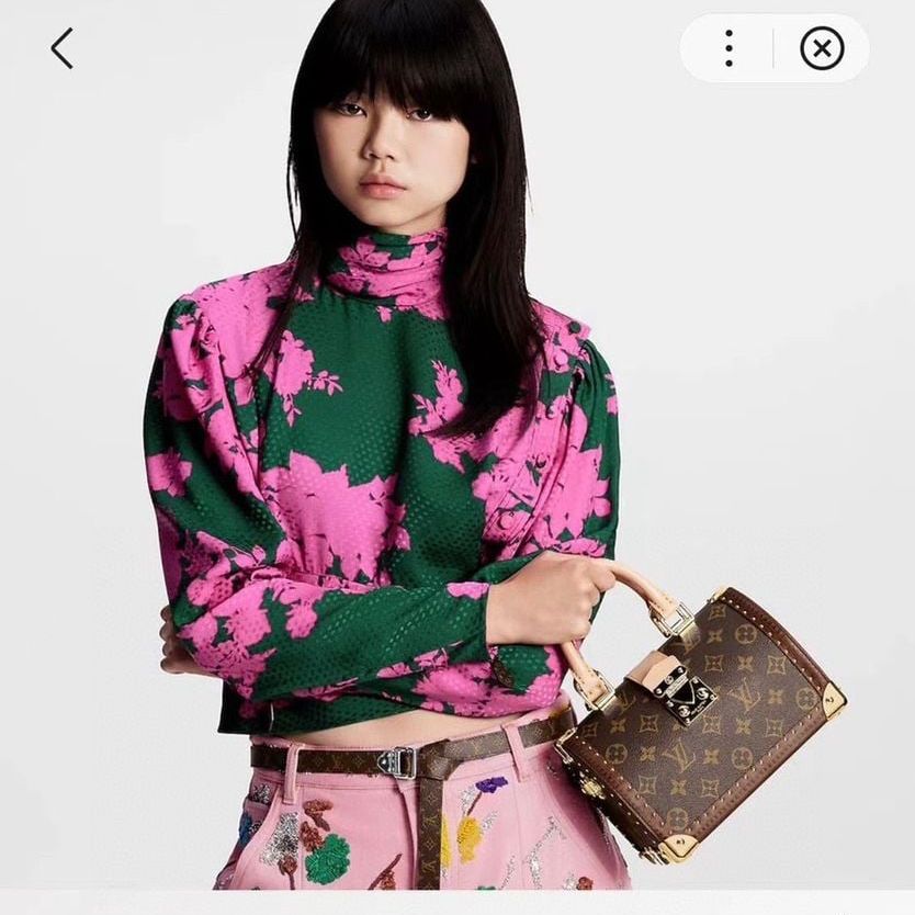 WhatsApp Image 2025-09-25 at 8.01.06 PM (2) Louis Vuitton Speedy Trunk 20 Premium Quality Monogram Handbag (Double Box Packaging)