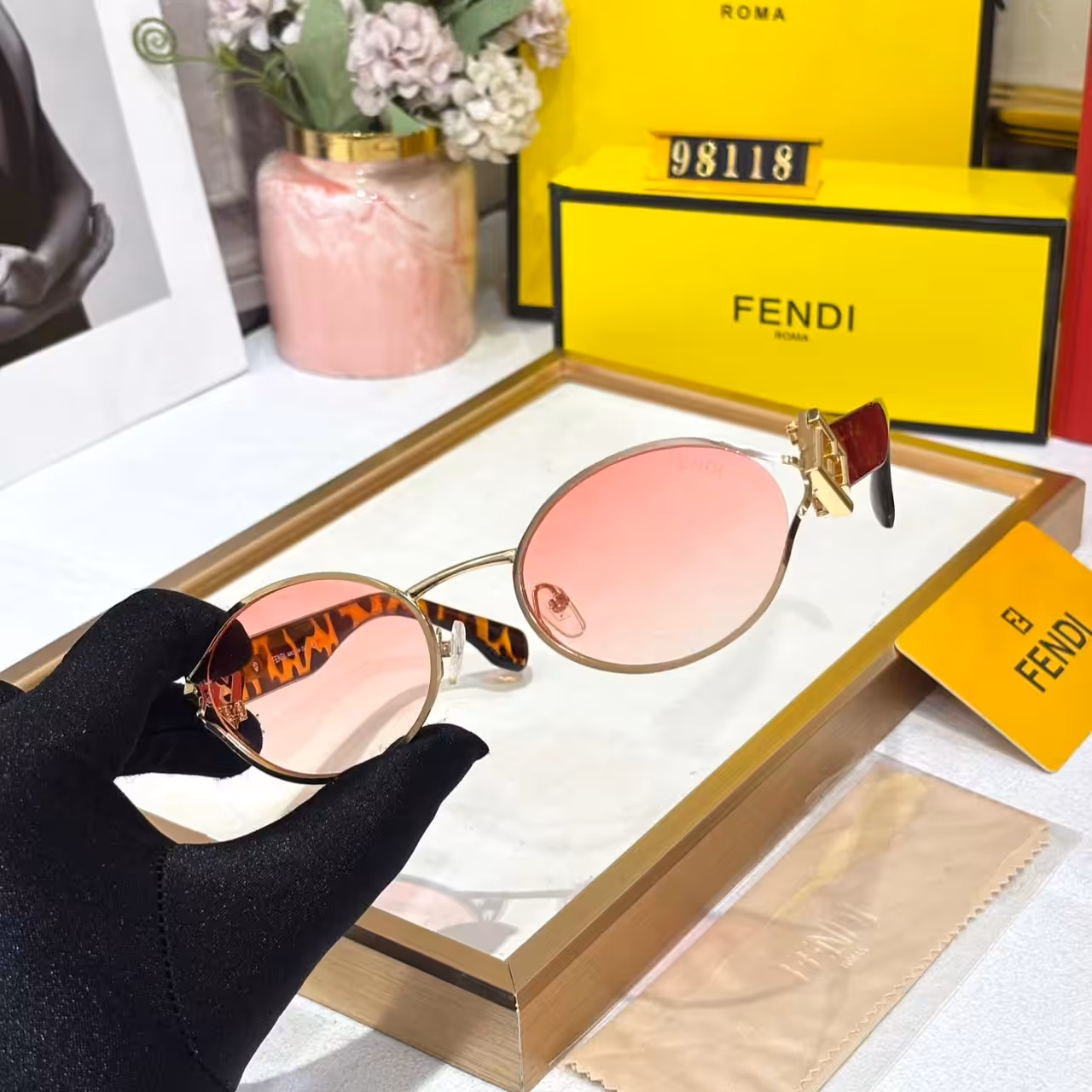 Fendi Oval Pink Tint Unisex Sunglass